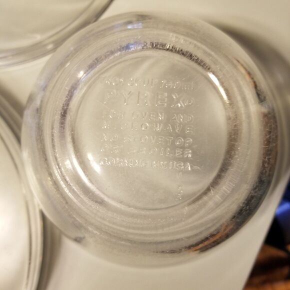Vintage Pyrex clear nesting bowls clear set of 3 - Picture 7 of 11
